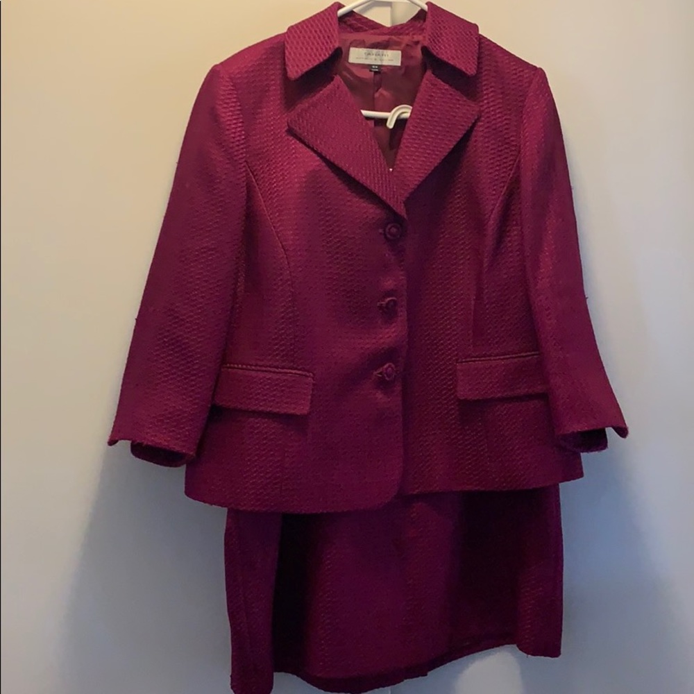 Magenta suit